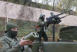 "Giną setkami i oddają się dziesiątkami do niewoli". Przerzucają Rosjan