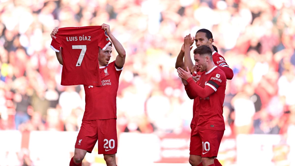 Zdjęcie okładkowe artykułu: Getty Images / Andrew Powell/Liverpool FC / Na zdjęciu: Diogo Jota (z lewej) celebruje gola w meczu Liverpool - Nottingham Forest