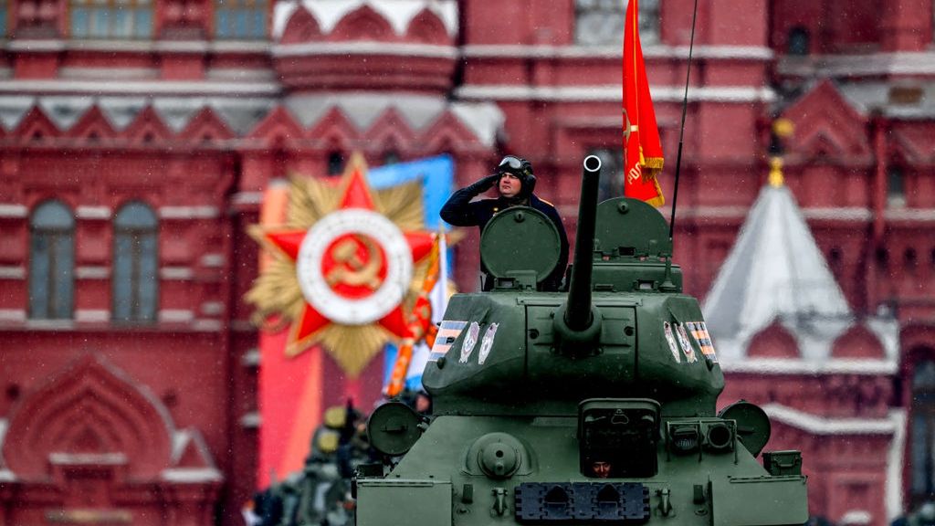 Moskwa. Parada żołnierzy podczas 79. rocznicy Dnia Zwycięstwa