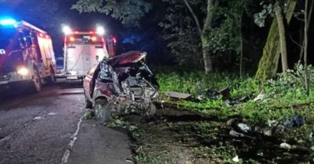 Śmierć podczas policyjnego pościgu. Zginął kierowca i pasażer