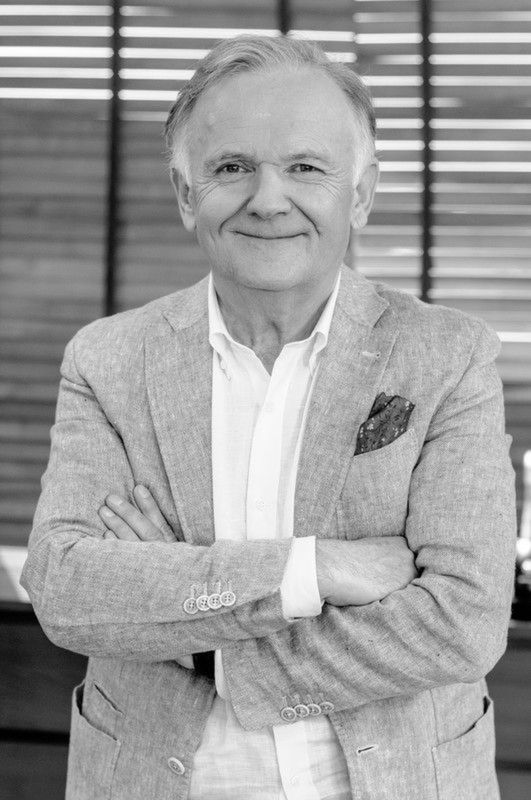 Tadeusz Mosz był dziennikarzem ekonomicznym