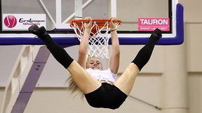 Cheerleaderki podczas meczu Wisła Can-Pack Kraków - Good Angels Koszyce