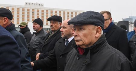 Stracił immunitet po awanturze pod pomnikiem. Co będzie we wtorek?