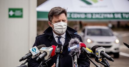 Konferencja prasowa rządu ws. zmian w harmonogramie szczepień