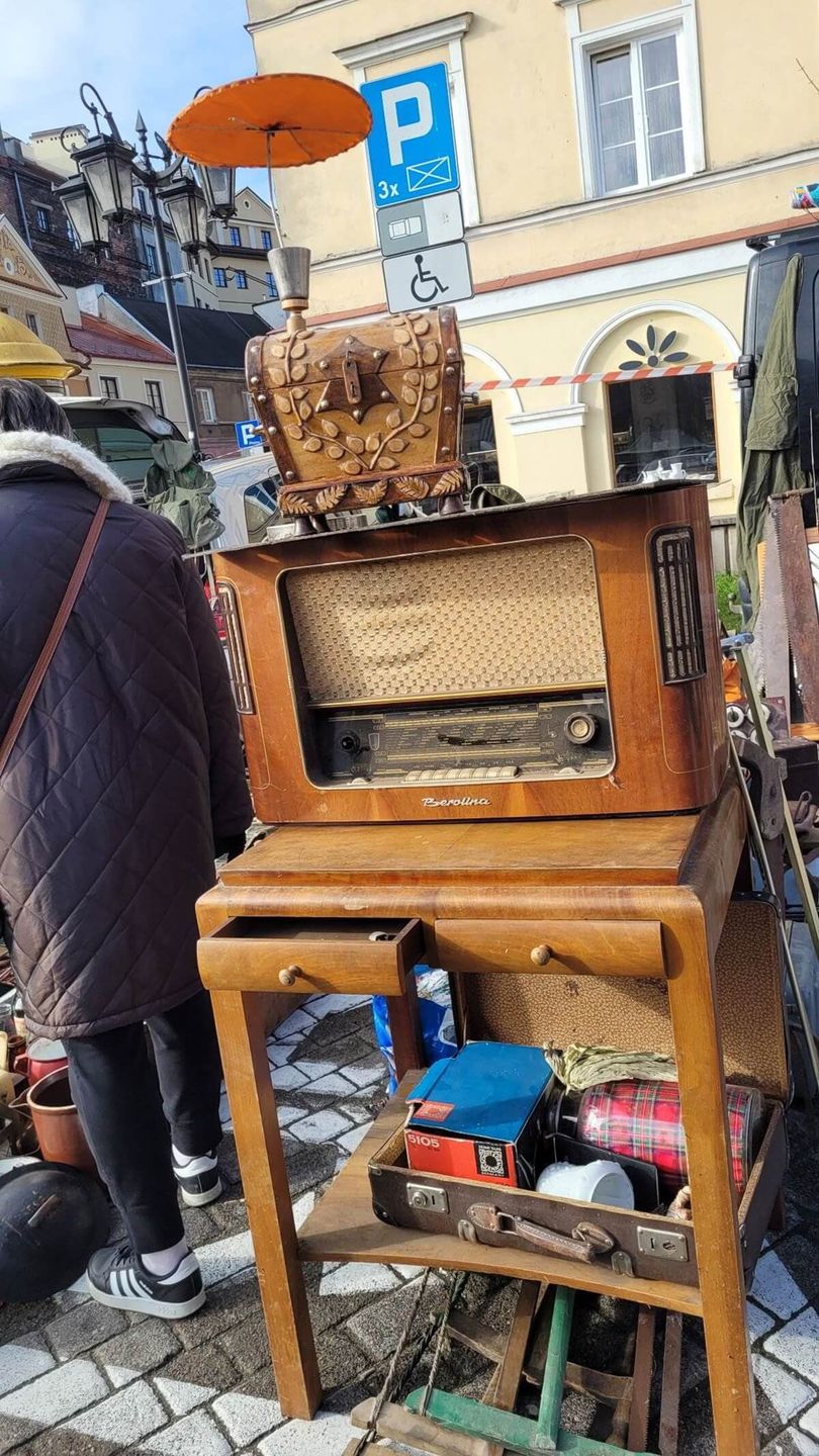 radio berolina i toaletka