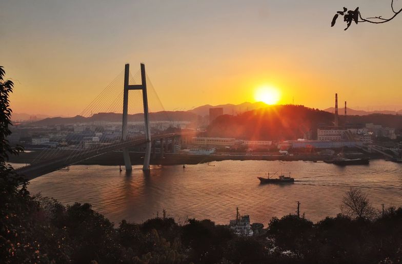 Wschód słońca nad Ningbo