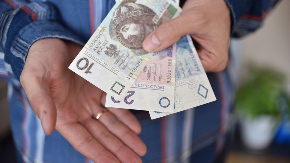 Bartlomiej Magierowski
banknoty, inflacja, gospodarka, ekonomia, wydatki, zakupy, banknot, trzyma, planowanie, liczy, budżet domowy, wydatek, rachunki, gospodarcza, sytuacja, gotówka, bogactwo, waluta, finanse, bankowej, inwestycja