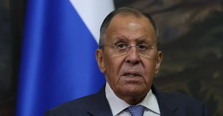 Tajemnica szefa MSZ Rosji. Jego bliskie z arabskimi paszportami