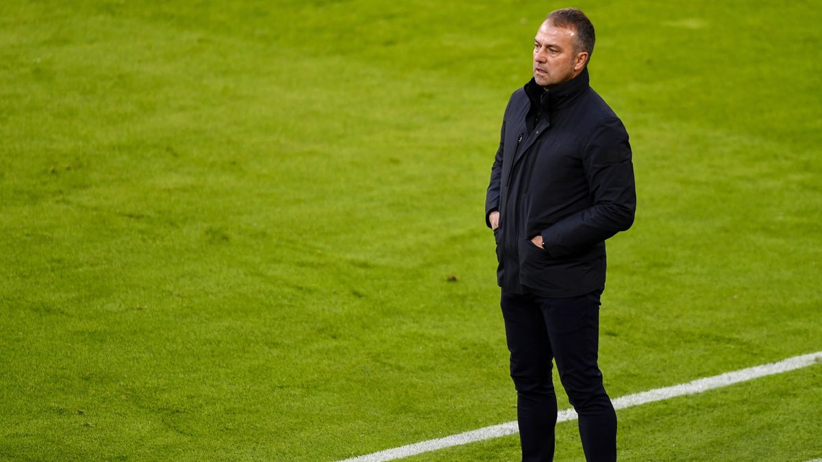 PAP/EPA / LUKAS BARTH / Na zdjęciu: Hansi Flick 