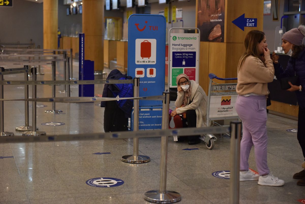 Na lotnisku w Rabacie utknęli turyści z całego świata