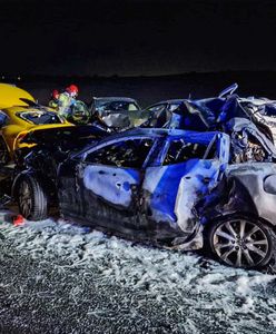 Wstrząsająca relacja ratownika. "Jechał 200 metrów, taranując auta"