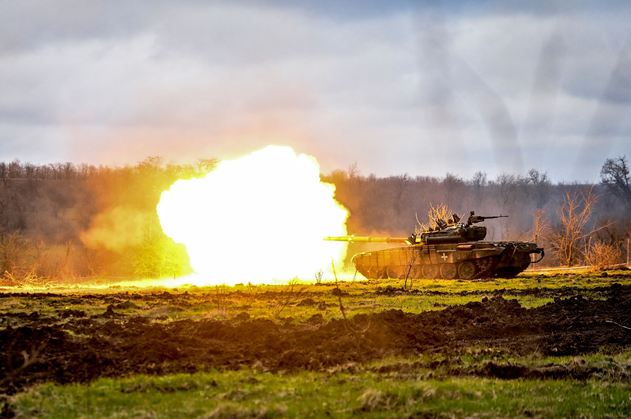 UKRAINE - MARCH 29, 2023 - A T-72 tank is pictured during an exercise held to maintain professional skills of the military personnel during the offensive of mechanised tank units at one of the training grounds, Ukraine. (Photo credit should read Dmytro Smolienko / Ukrinform/Future Publishing via Getty Images)