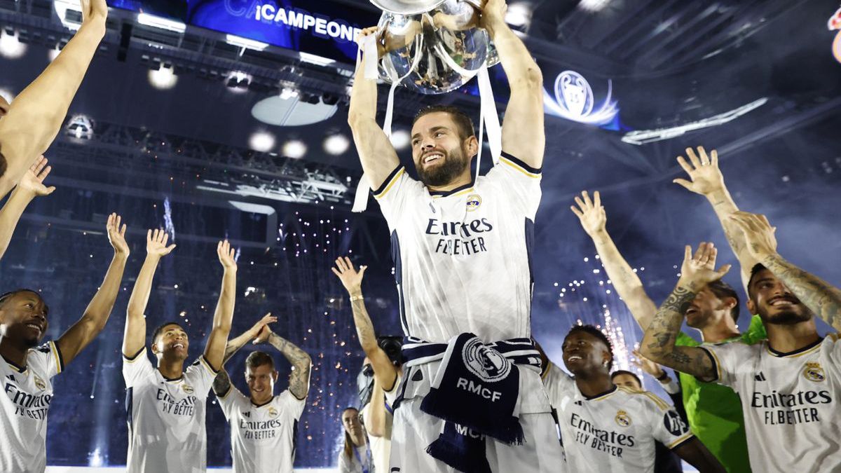 Getty Images / Antonio Villalba/Real Madrid / Piłkarze Realu Madryt cieszą się z triumfu w Lidze Mistrzów