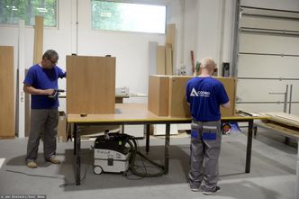 Koronawirus. Przemysł meblarski się rozwija. Zagraża mu tylko COVID