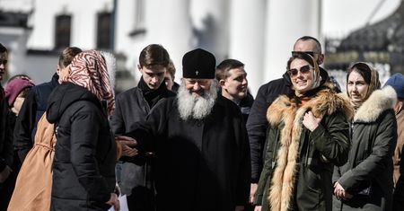Metropolita Paweł oskarżony. Z samego rana weszli do jego domu