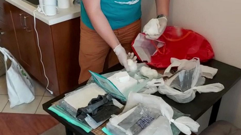 Warszawa. Zabezpieczone przez policjantów narkotyki