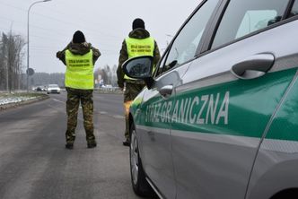 Iskrzy na granicy Polski z Białorusią. Kraje wymieniły się sankcjami, mówią o kolejnych