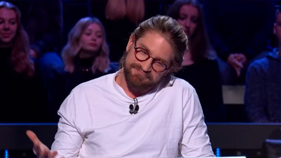 Kuriozalna wpadka w "Milionerach". Hubert Urbański nie wiedział, gdzie podziać wzrok