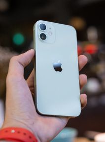 iPhone 12 mini: Opinie recenzentów były świetne. Jednak “mini” to niewypał