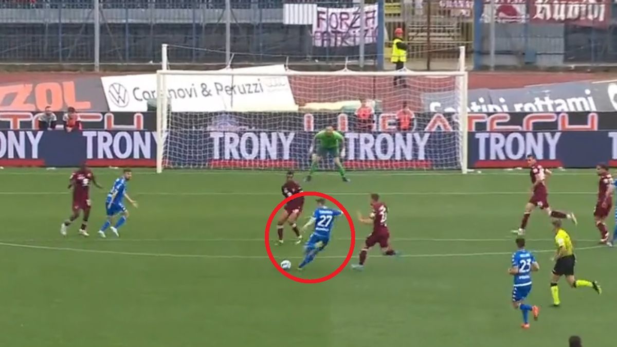 Twitter / Eleven Sports / Na zdjęciu: gol Szymona Żurkowskiego