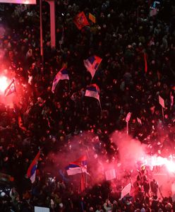 Tysiące Serbów wciąż protestuje. Vuczić mówi o "kolorowej rewolucji"