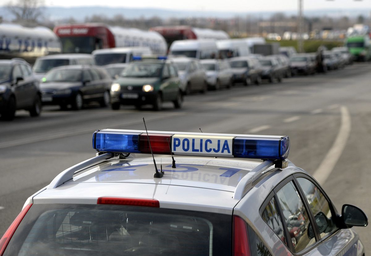 Trasa S8. Zderzenie samochodu ciężarowego z betoniarką. Utrudnienia