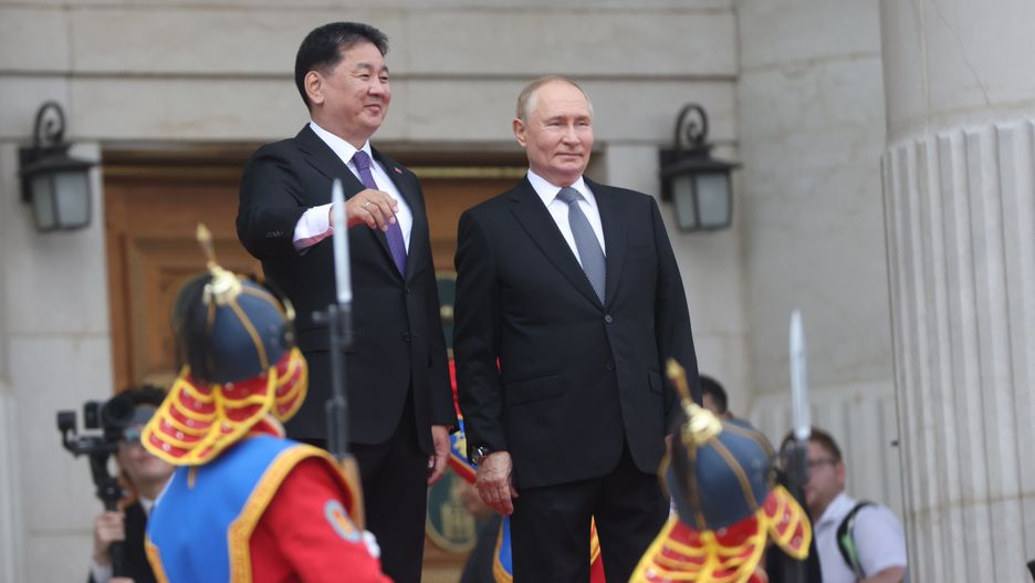 ULAANBAATAR, MONGOLIA - SEPTEMBER 3: (RUSSIA OUT) Russian President Vladimir Putin and Mongolian President Ukhnaagiin Khurelsukh (L) attend a welcoming ceremony prior to Russian-Mongolian talks on September 3, 2024 in Ulaanbaatar, Mongolia. Putin is having a four-day trip to the regions of Eastern Russia and Mongolia. (Photo by Contributor/Getty Images)