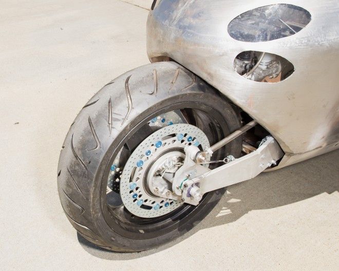 C1 – stabilizowana żyroskopami, dwukołowa przyszłość miejskiego transportu? 2