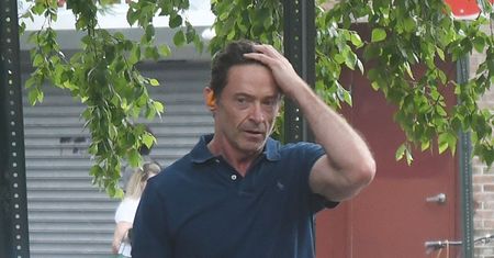 Hugh Jackman uciekał przed fanami. Wskoczył do samochodu nieznajomego