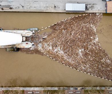 Oto Mr Trash Wheel. Maszyna, która wyławia śmieci z rzek