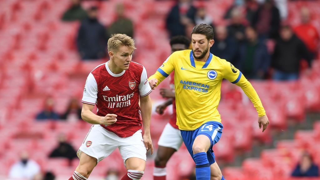 Getty Images / Stuart MacFarlane / Na zdjęciu od lewej: Martin Odegaard i Adam Lallana