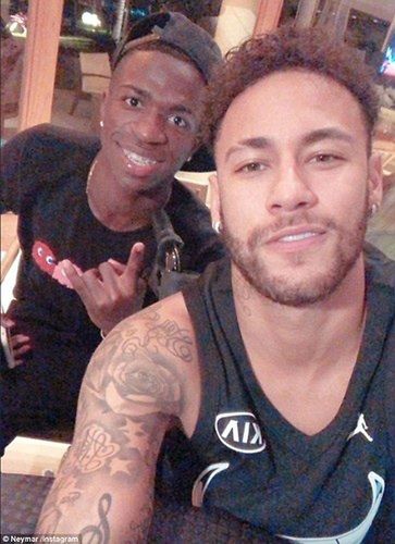 źródło: Instagram/neymarjr, Daily Mail