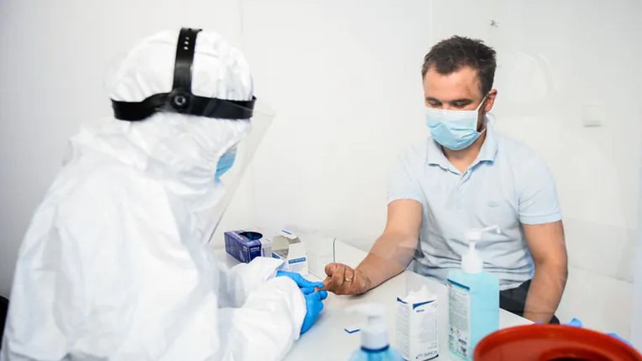 Naukowcy odkryli, że nowy szczep koronawirusa może być bardziej śmiercionośny