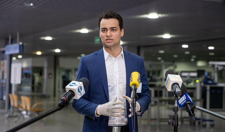 Donald Tusk spotkał się z lekarzami ws. pandemii. Karauda o najważniejszych punktach