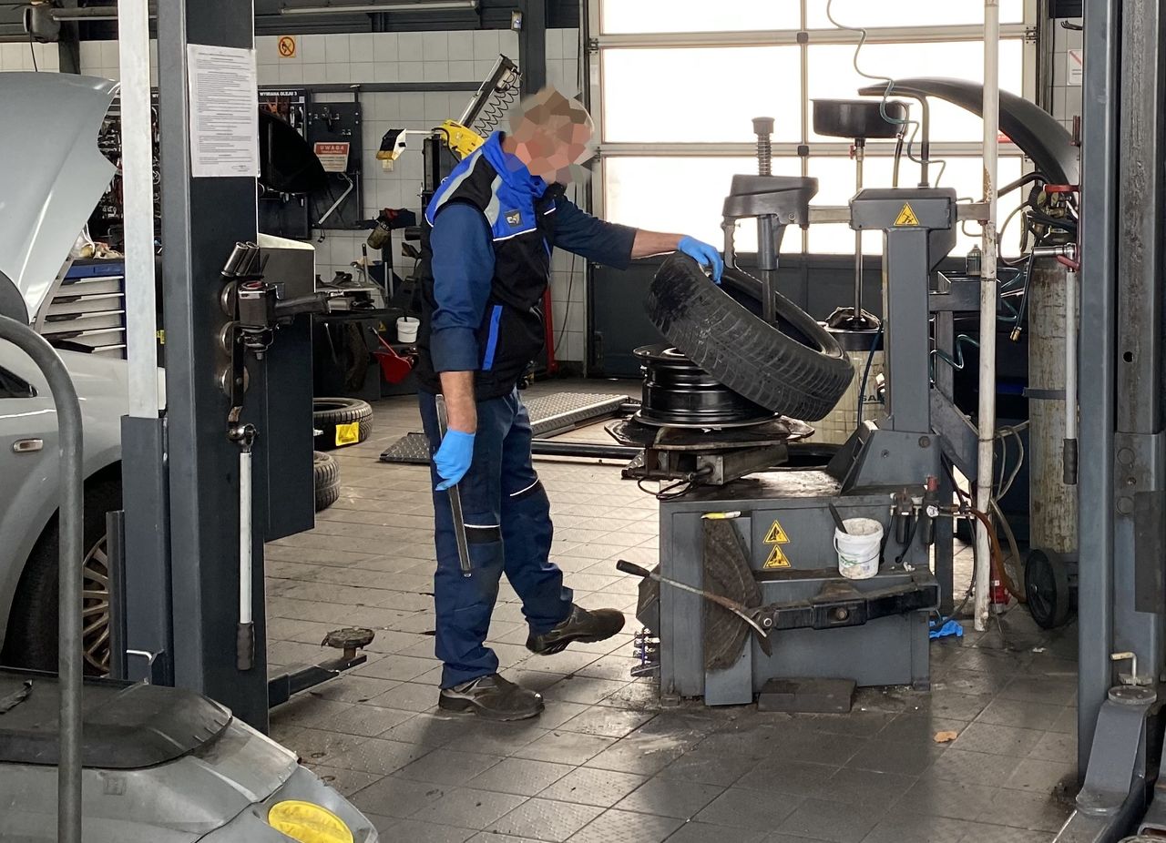 Bzdury na temat wymiany opon. Nie daj się nabrać u wulkanizatora