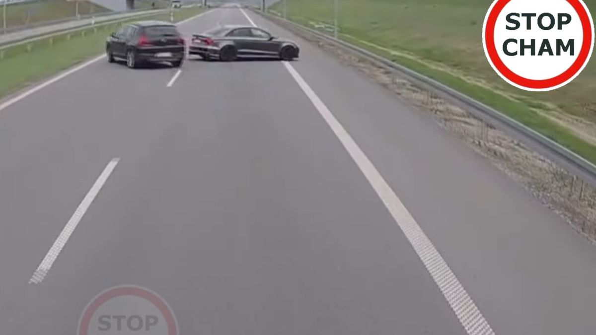 Kierowca audi zajechał drugiemu kierowcy drogę. Mogło dojść do wypadku  