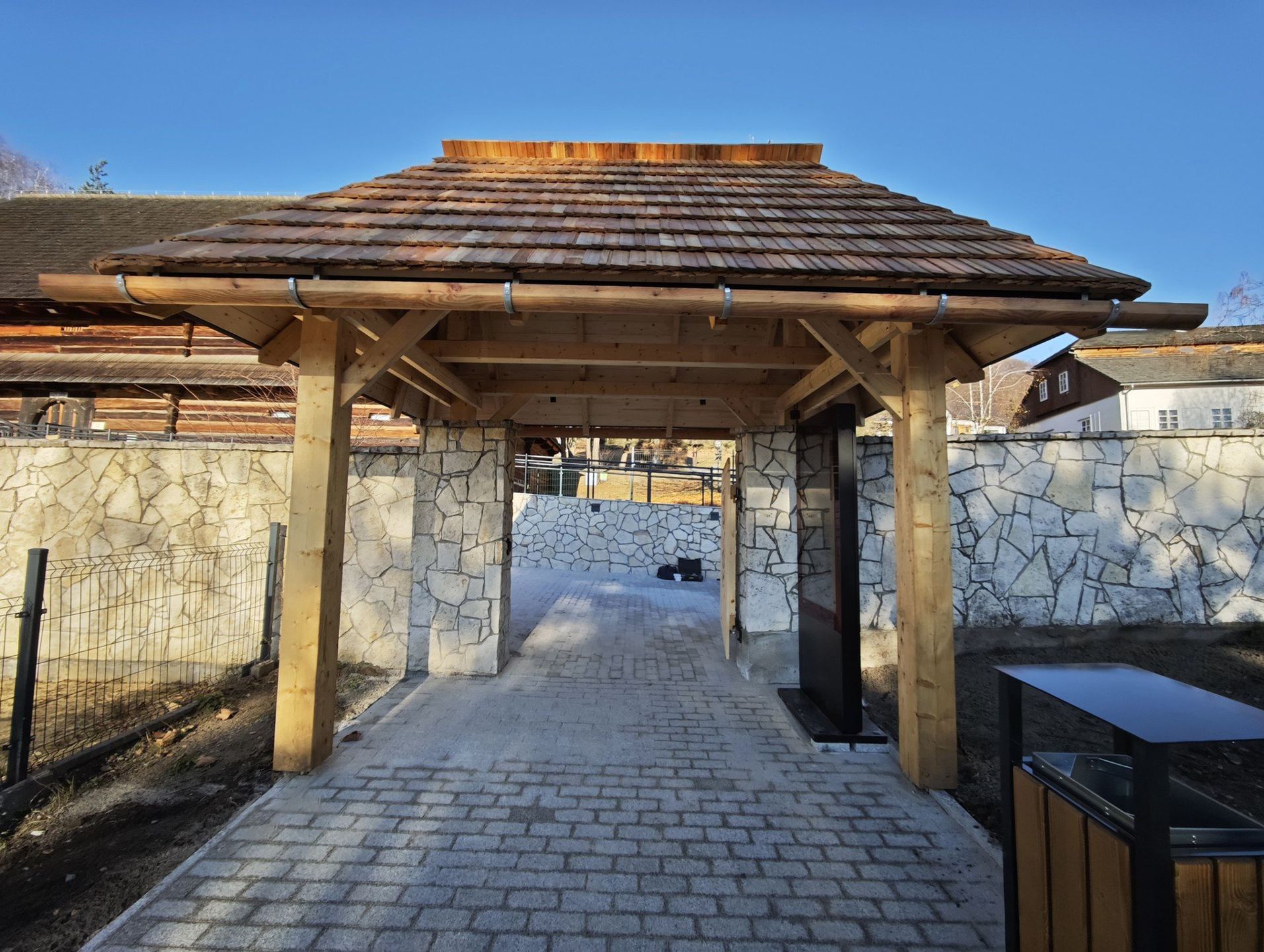 Brama do historii w nowej odsłonie. Duże zmiany w skansenie w Wygiełzowie