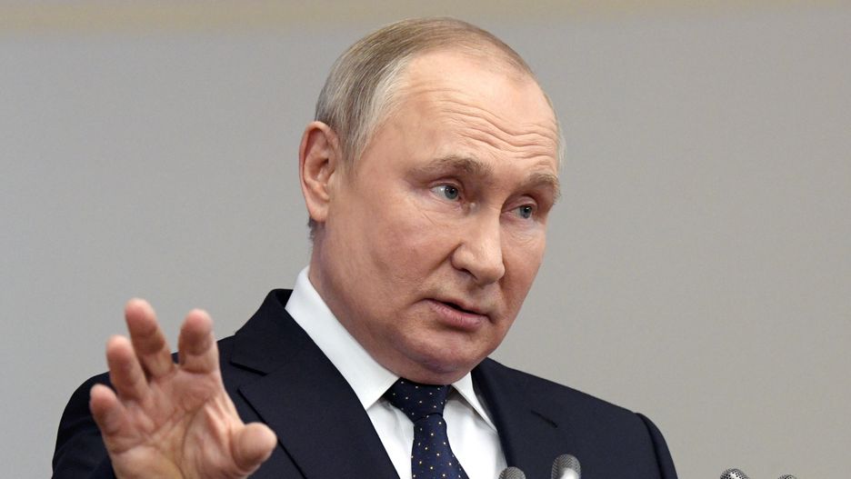 Russian President Vladimir Putin addresses a meeting of the Council of Legislators under the Russian Federal Assembly at the Tauride Palace in St. Petersburg, Russia, 27 April 2022. EPA/ALEXEI DANICHEV / KREMLIN POOL / SPUTNIK / Dostawca: PAP/EPA.