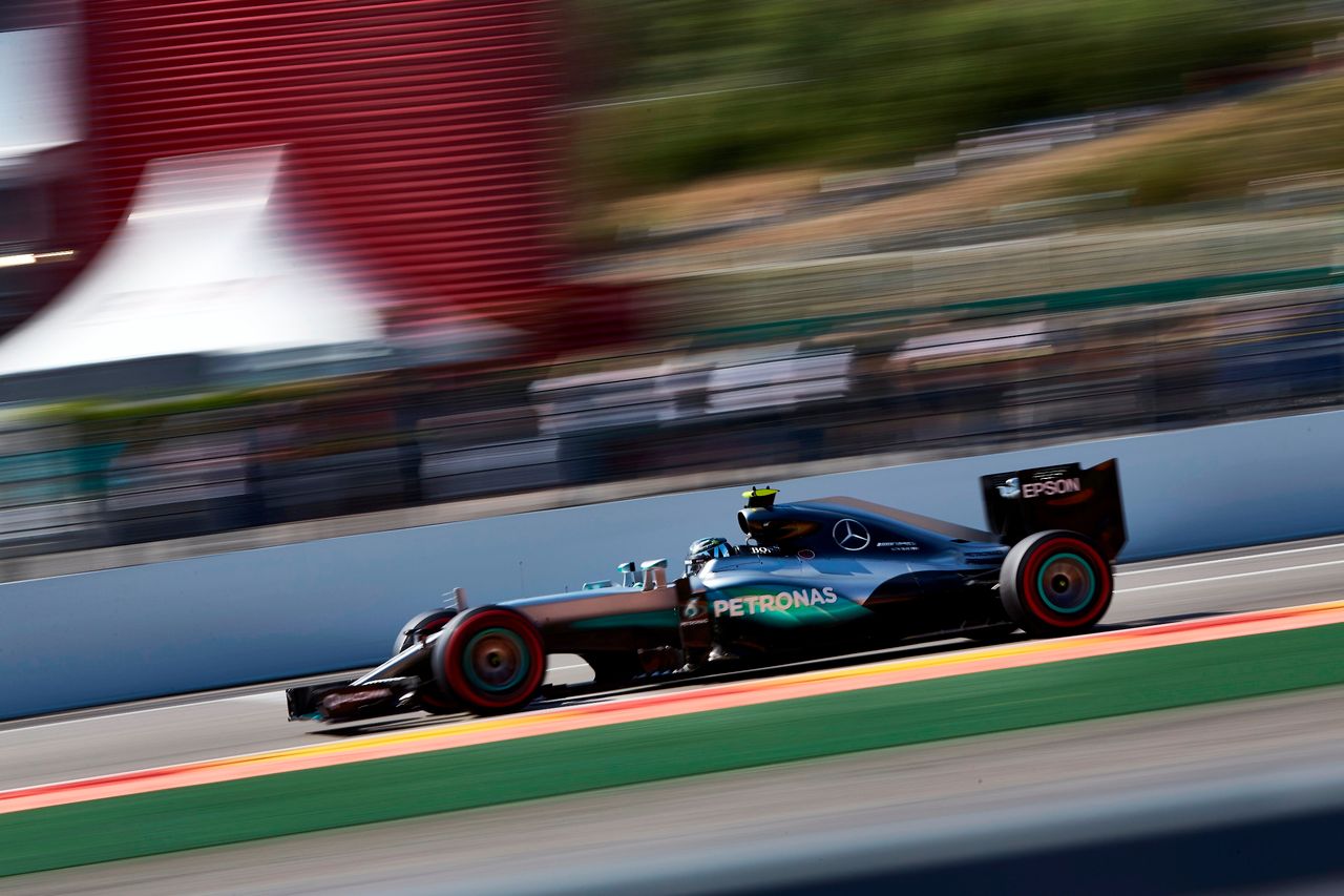 6:6 w liczbie zwycięstw pomiędzy Rosbergiem i Hamiltonem. 223:232 to stosunek liczby punktów.