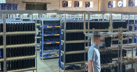 Policja wkroczyła do nielegalnej farmy kryptowalut - górnicy kradli prąd na potęgę