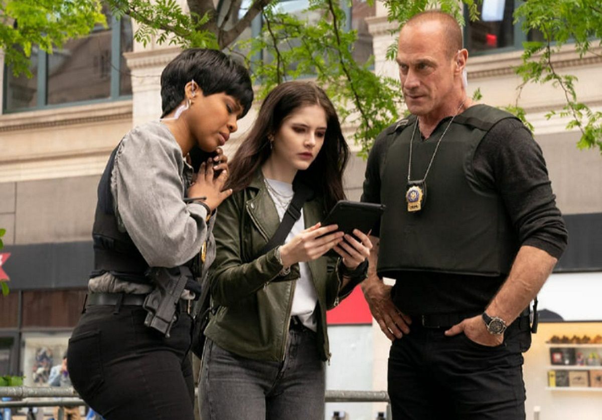 Christopher Meloni, Danielle Moné Truitt i Ainsley Seiger w serialu "Law & Order: Organized Crime"