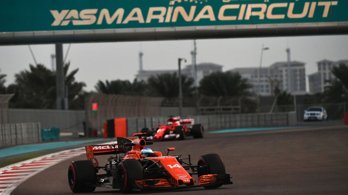 Fernando Alonso za kierownicą McLarena
