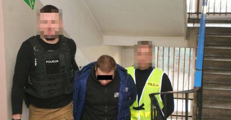 Próbowali oszukać metodą „na policjanta”. 17 i 18-latek wpadli na gorącym uczynku
