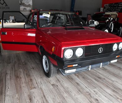 Polonez sprzedany za rekordową sumę. Na liczniku ma zaledwie 33 km
