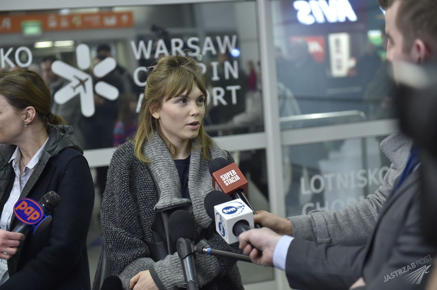 Agata Trzebuchowska na lotnisku w Warszawie

Fotografia: ONS