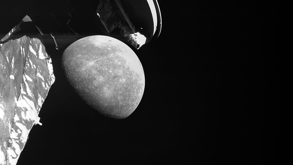 Powierzchnia Merkurego widziana z kamery monitorującej nr 3 na pokładzie sondy BepiColombo.