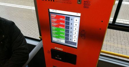 W nowych autobusach zapłacisz za bilet kartą i naładujesz swój telefon