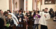 Wielka Sobota w Koszalinie. Święcenie pokarmów i Liturgia Wigilii Paschalnej [ZDJĘCIA]