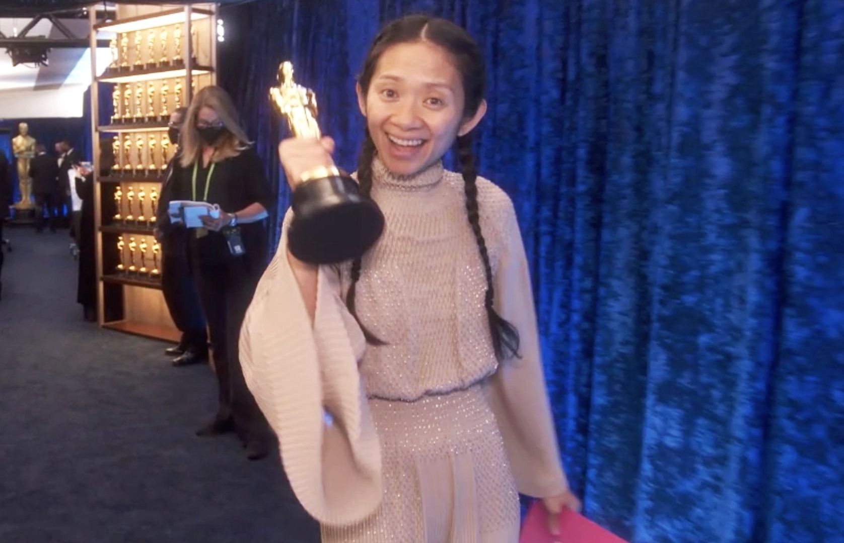 Chloe Zhao i jej film "Nomadland" triumfował na Oscarach.