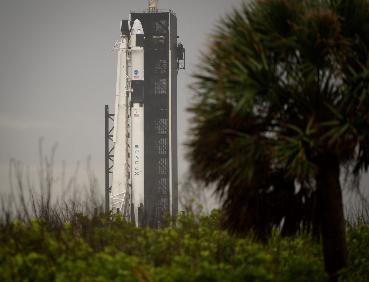 Historyczny start rakiety Falcon 9. NASA i SpaceX rozpoczynają misję kosmiczną